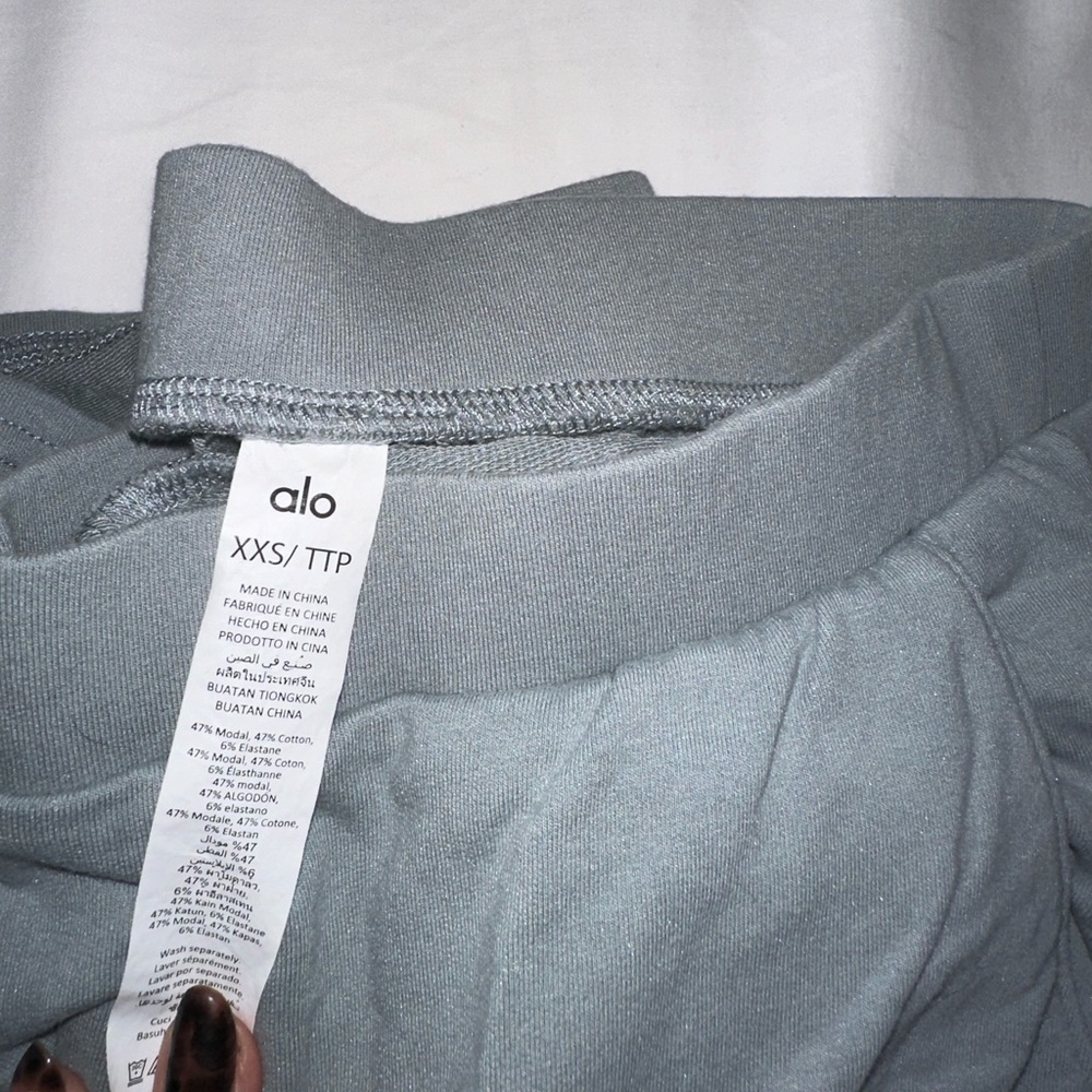 Alo ruched pants PRICED TO SELL